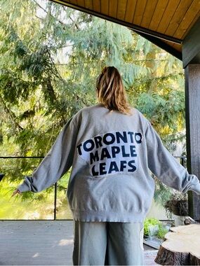 Upcycled Levi’s & Toronto maple leafs tapestry crewneck XXL